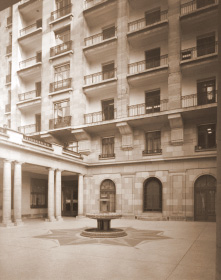 The Résidence Palace patio in its original state
